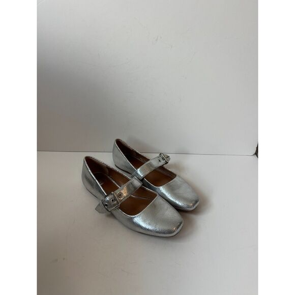 DV Dolce Vita Women's Mellie Flats - Picture 1 of 6